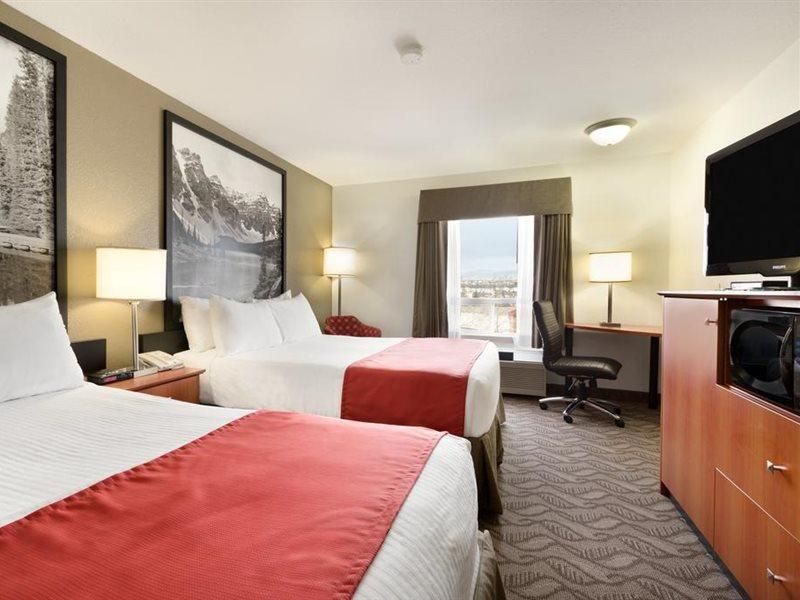 Super 8 By Wyndham Calgary Shawnessy Area Hotel Ngoại thất bức ảnh