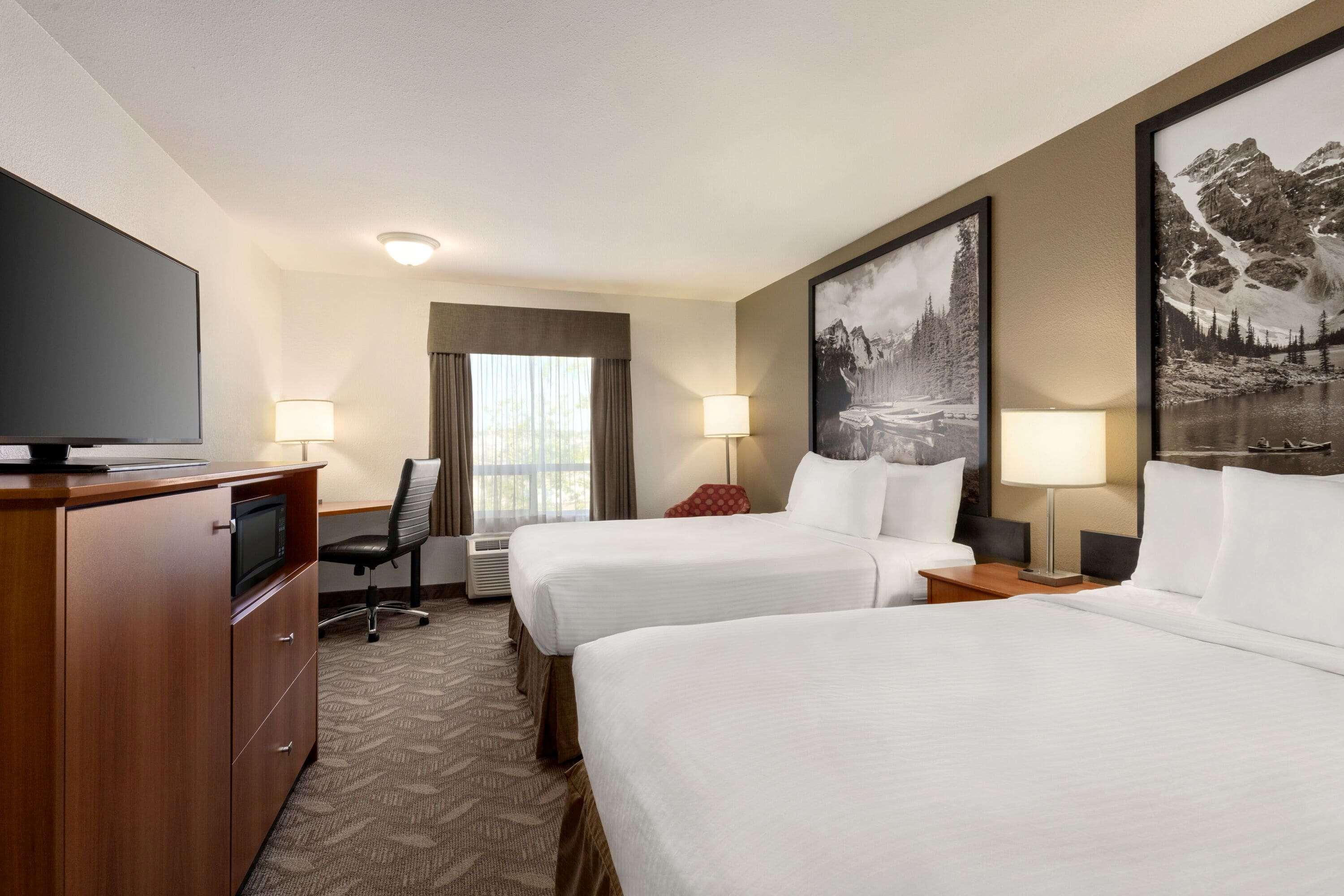 Super 8 By Wyndham Calgary Shawnessy Area Hotel Ngoại thất bức ảnh