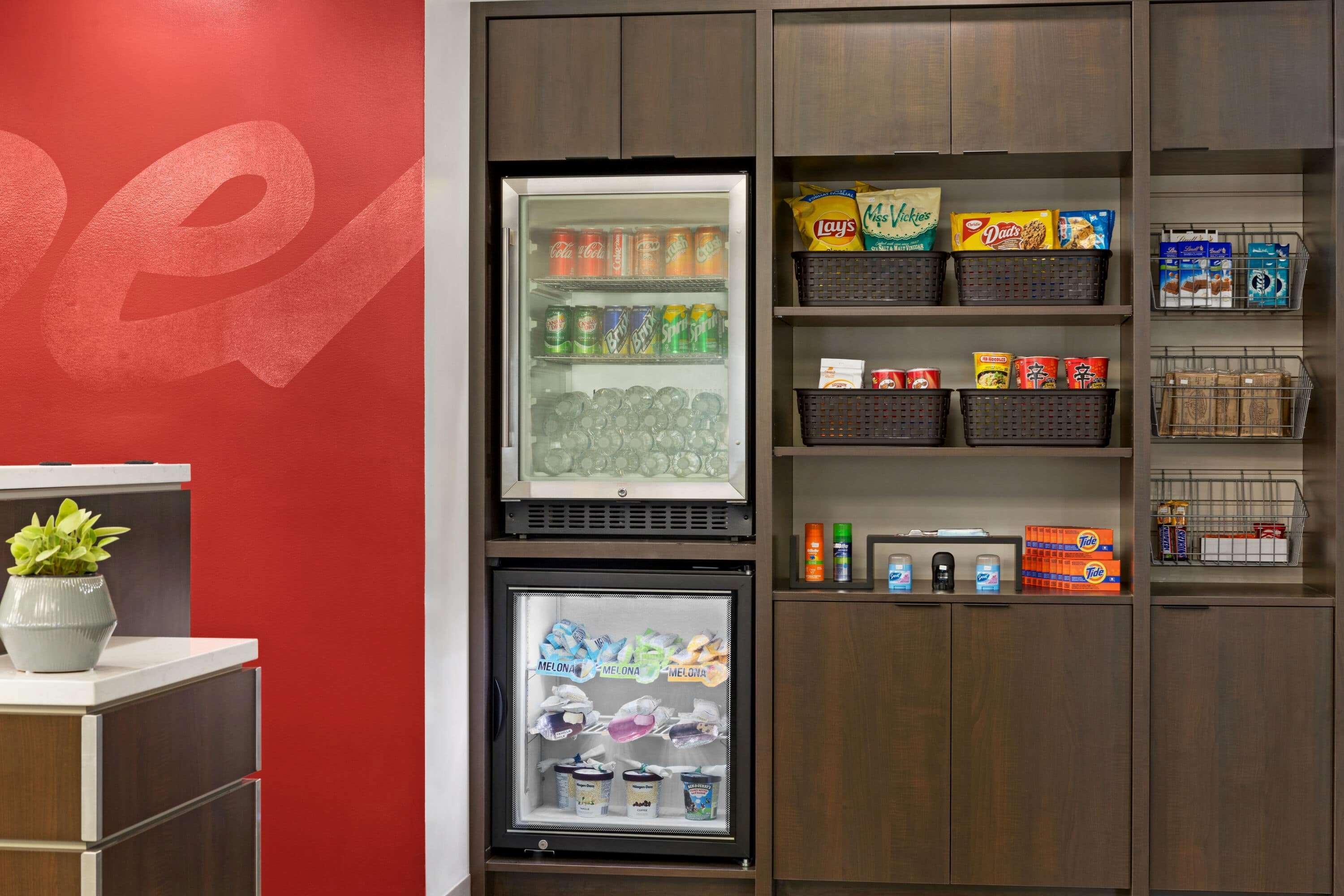 Super 8 By Wyndham Calgary Shawnessy Area Hotel Ngoại thất bức ảnh